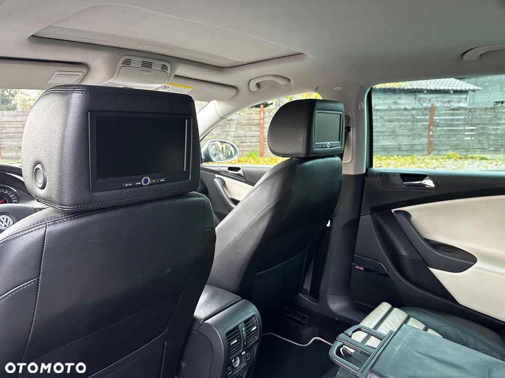 Volkswagen Passat Variant 3.2 V6 FSI 4Mot Highline DSG - 28