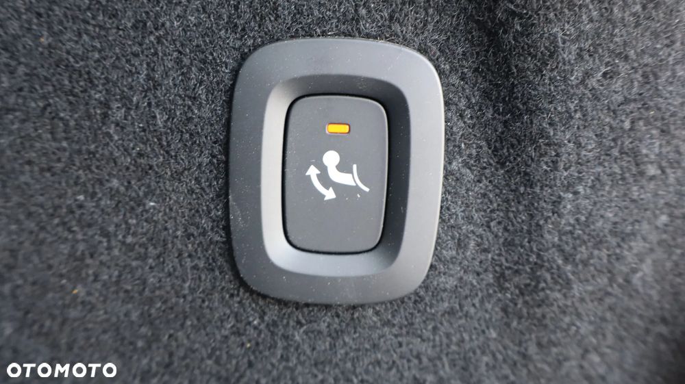 Volvo XC 60 B5 B AWD Ultra Dark - 25
