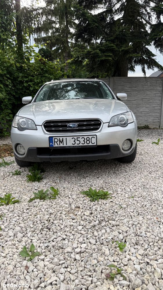 Subaru Outback 3.0 H6 - 2