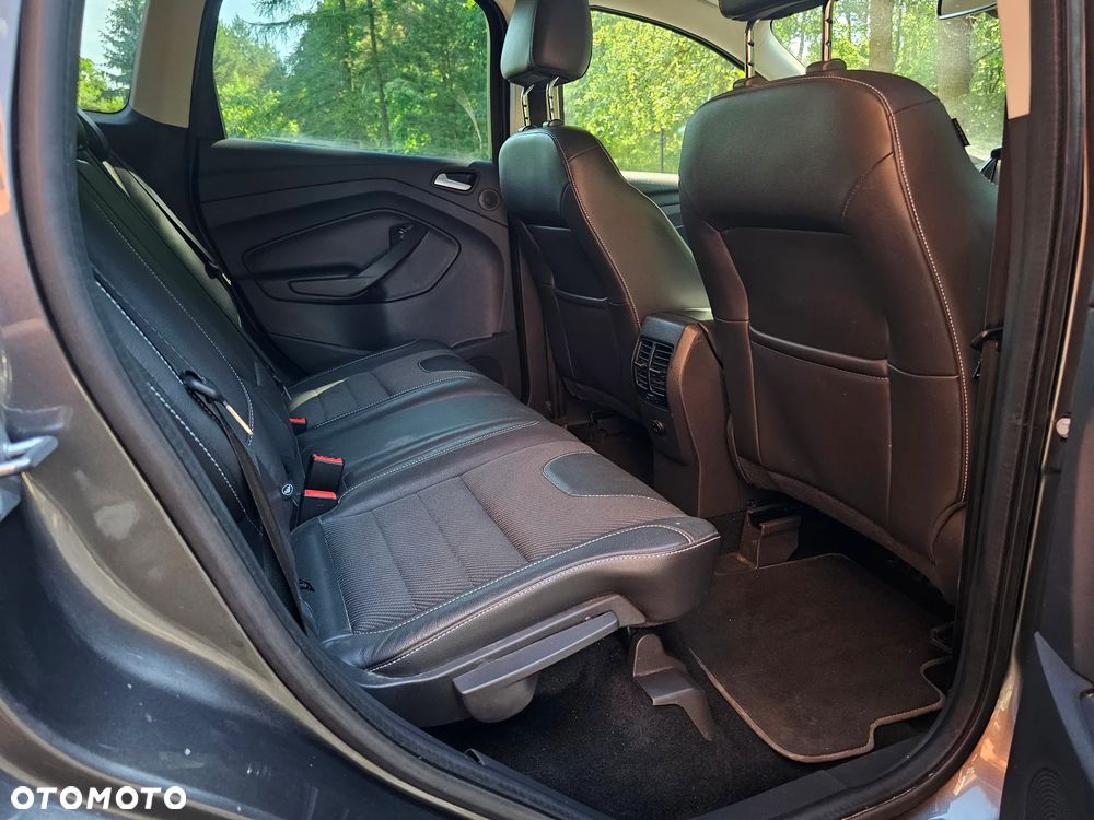 Ford Kuga 2.0 TDCi 4x4 Titanium - 17