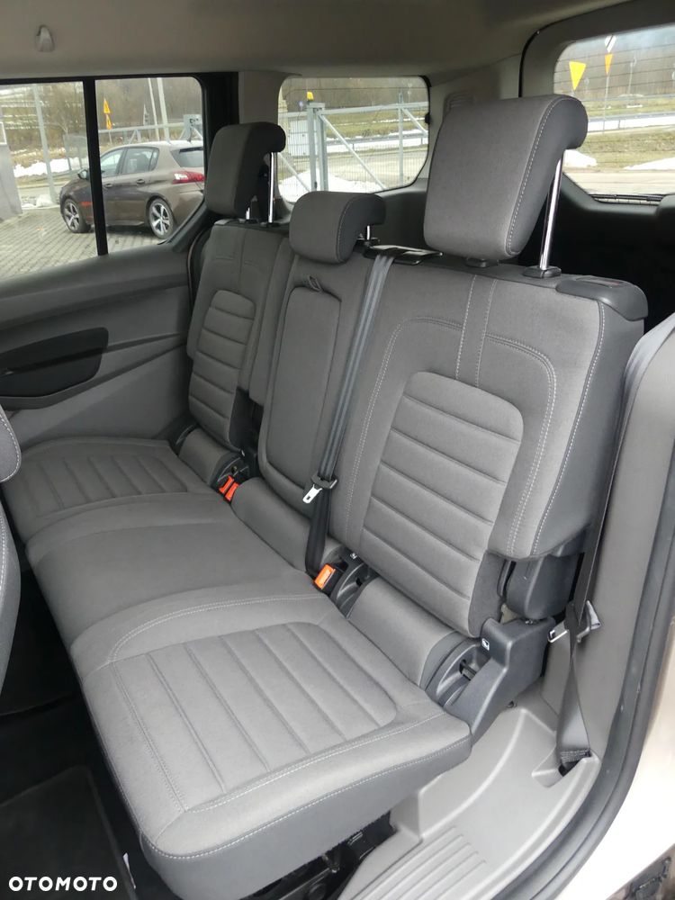 Ford Tourneo Connect - 30