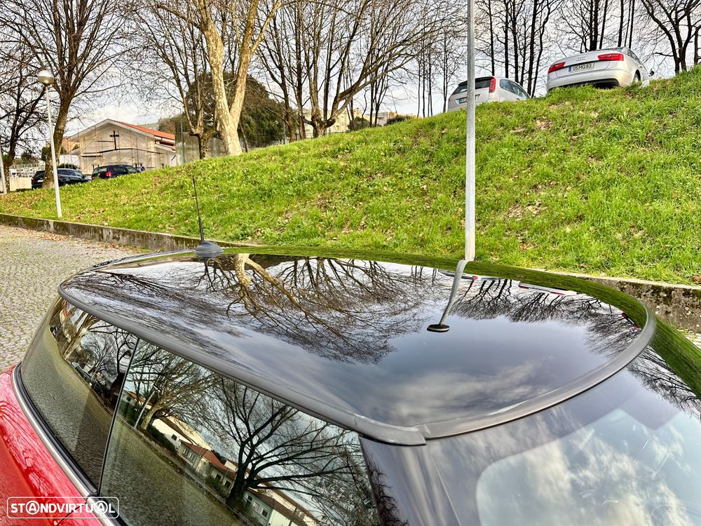 MINI 3 Portas Cooper D - 16