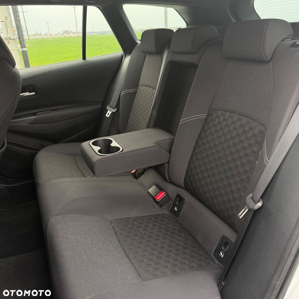 Toyota Corolla 1.8 Hybrid Comfort - 9