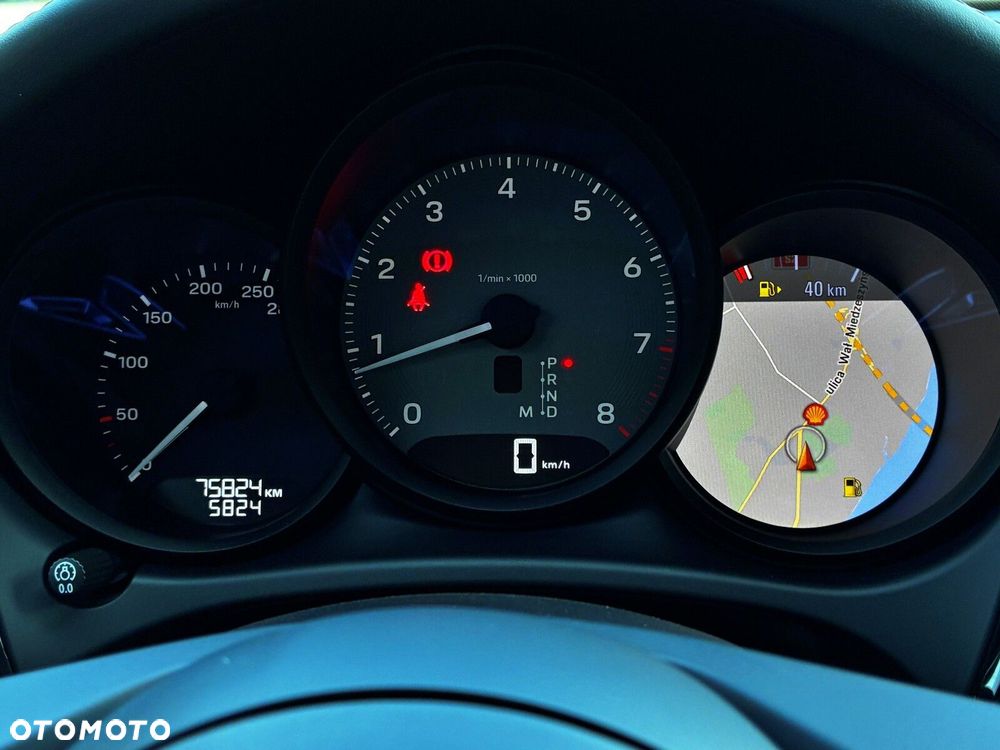Porsche Macan - 29