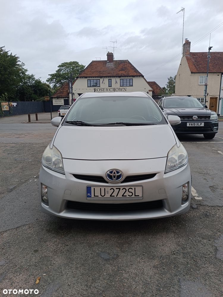Toyota Prius - 4
