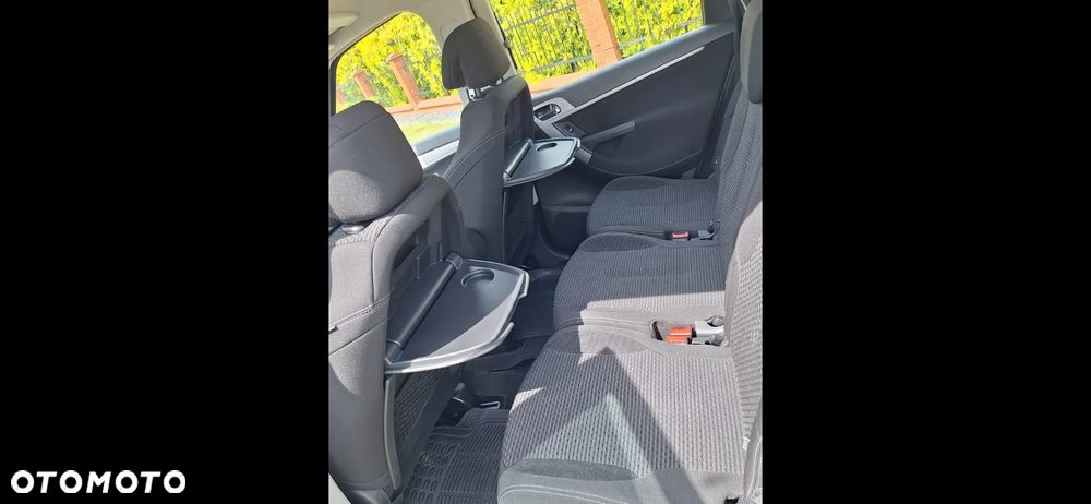 Citroën C4 Picasso 1.6 HDi FAP Confort - 9