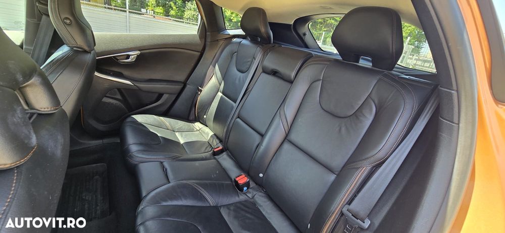 Volvo V40 Cross Country D2 - 9