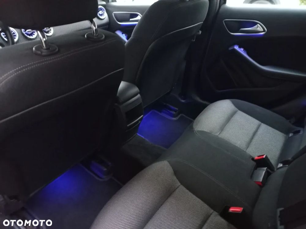 Mercedes-Benz Klasa A 180 BlueEFFICIENCY Edition - 7