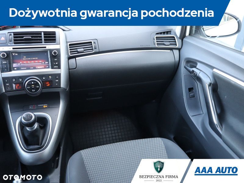 Toyota Verso - 10