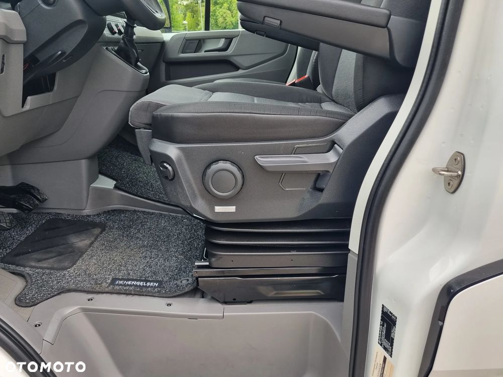 Volkswagen Crafter - 11