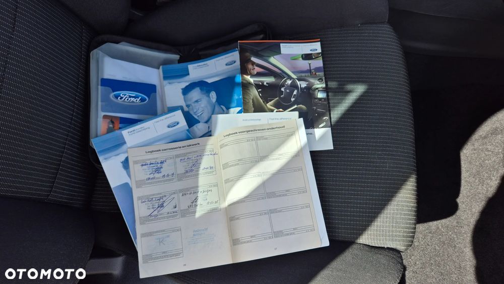 Ford Mondeo 2.0 FF Titanium - 37