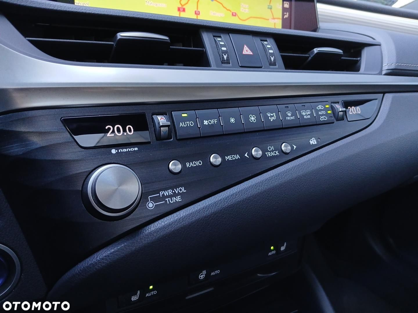 Lexus ES 300h F Sport Edition - 19
