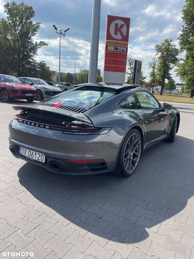 Porsche 911 Carrera 4S - 14