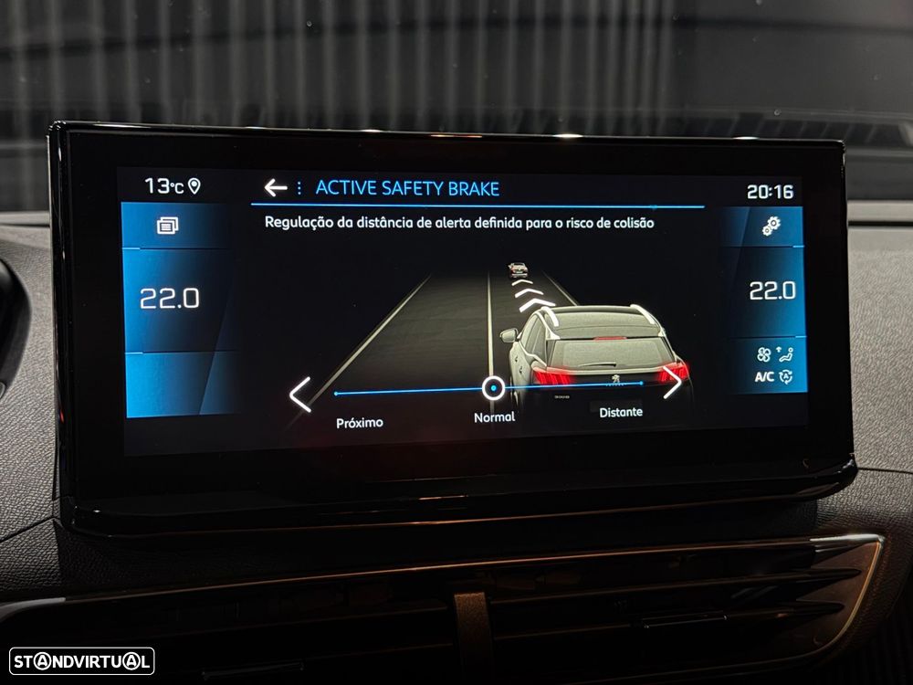 Peugeot 3008 1.5 BlueHDi Allure EAT8 - 23