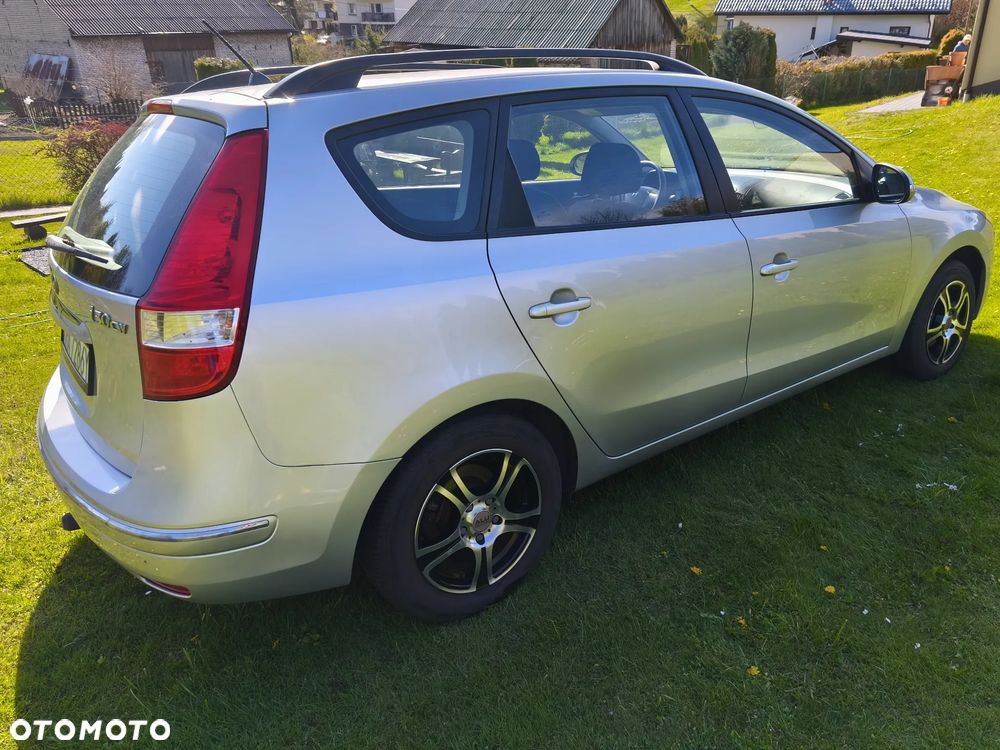 Hyundai i30 i30cw 1.6 Edition Plus - 4