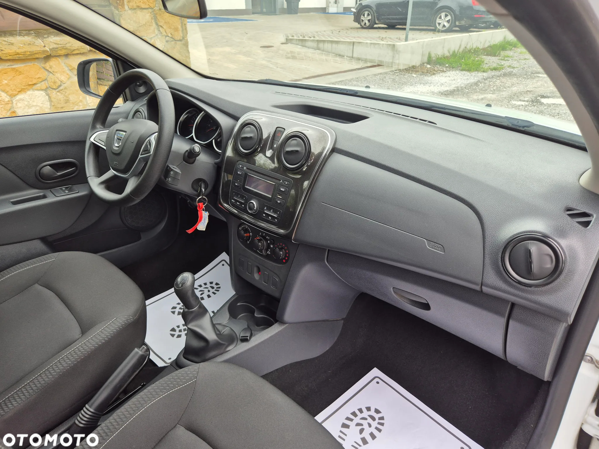 Dacia Sandero SCe 75 Acces - 14