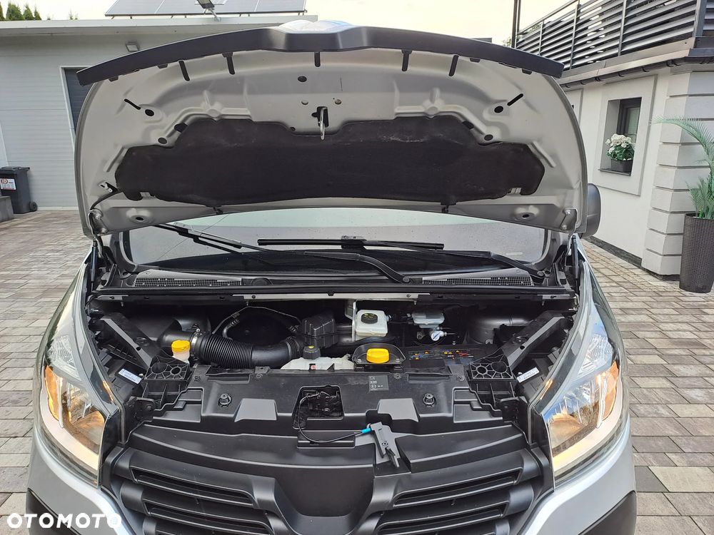 Renault Trafic - 25