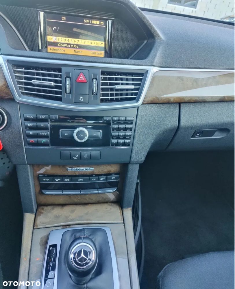Mercedes-Benz Klasa E 250 CDI DPF BlueEFFICIENCY Automatik Elegance - 11