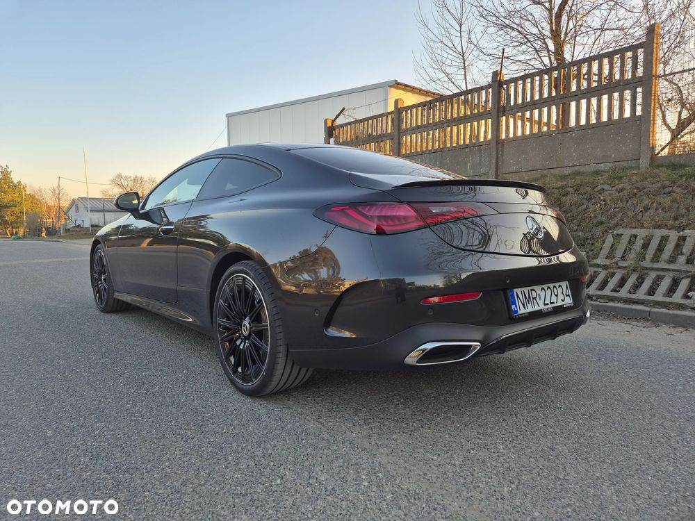 Mercedes-Benz CLE 200 9G-TRONIC Edition AMG Line - 4