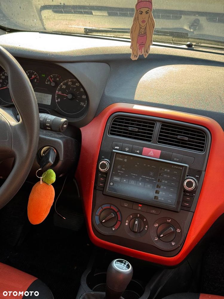 Fiat Grande Punto - 16
