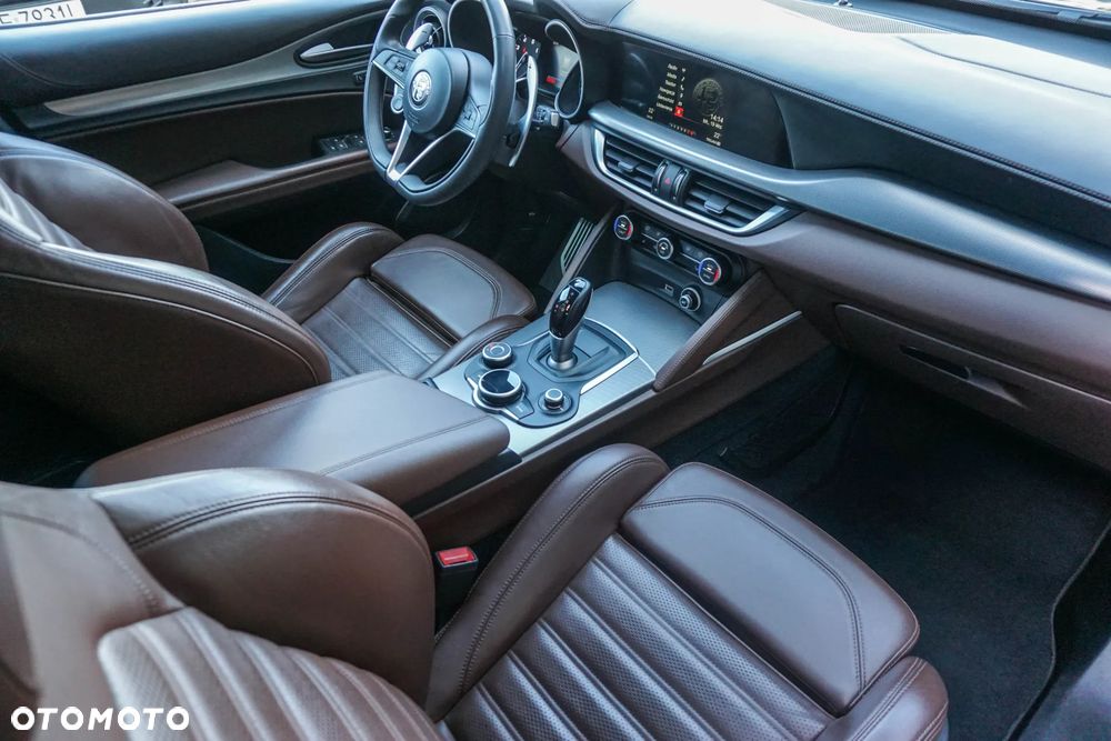 Alfa Romeo Stelvio 2.0 Turbo Super Q4 - 34