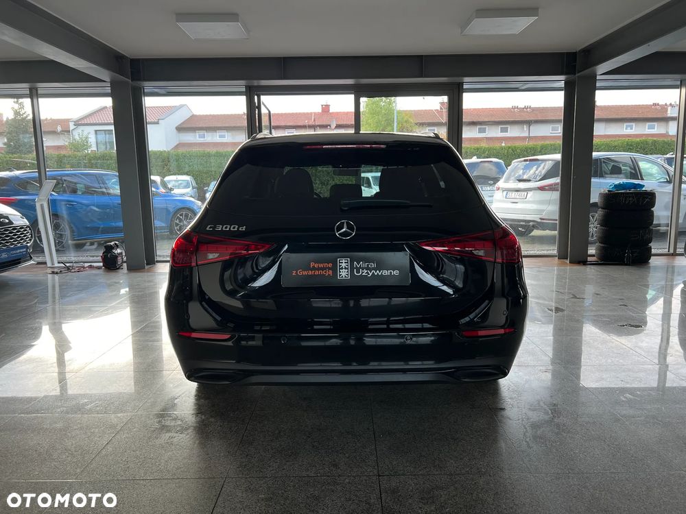 Mercedes-Benz Klasa C 300 d 9G-TRONIC - 13