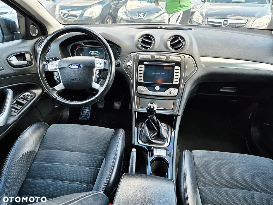 Ford Mondeo 2.0 Platinium X Plus (Titanium) - 34