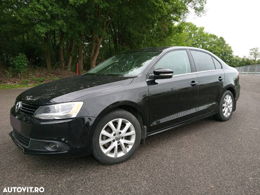 Volkswagen Jetta - 10