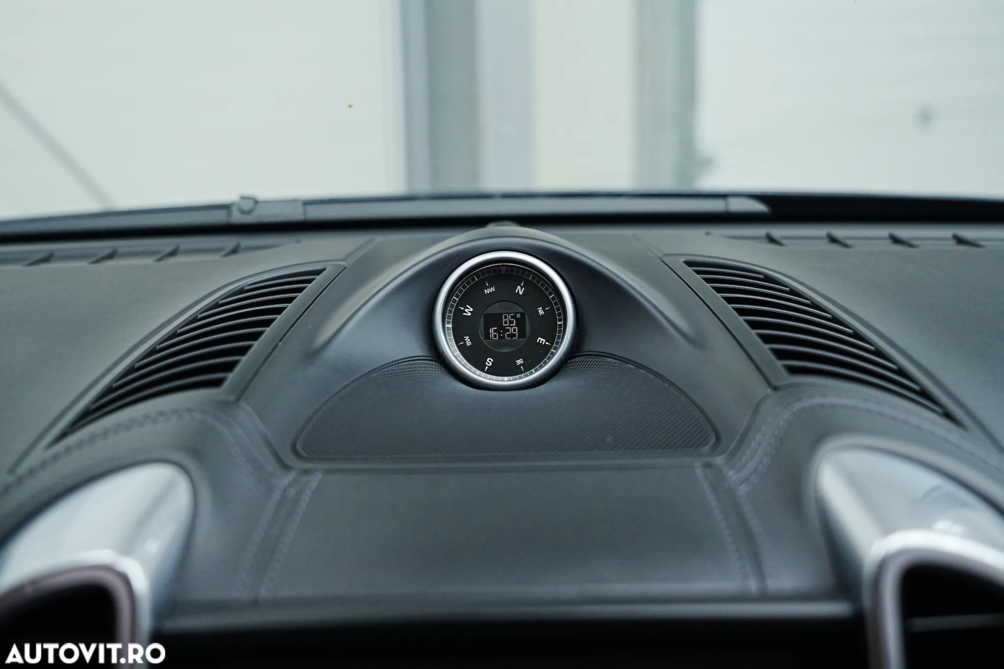 Porsche Cayenne Diesel Platinum Edition - 32
