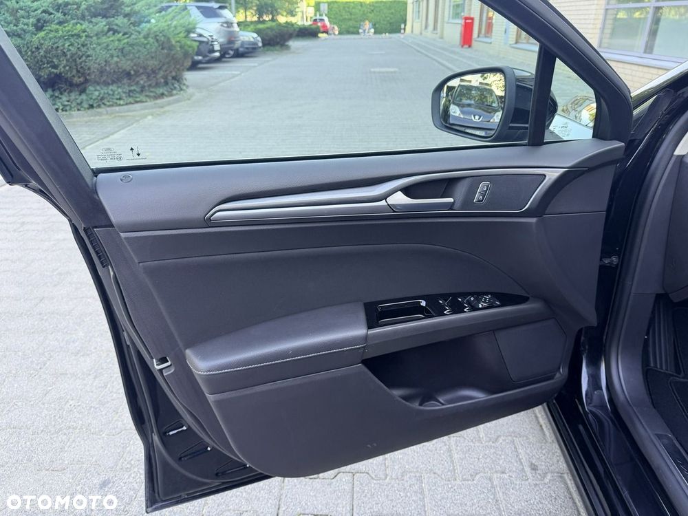Ford Mondeo - 19