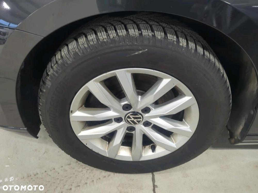 Volkswagen Passat Variant 2.0 TDI EVO Business DSG - 5