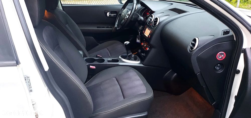 Nissan Qashqai 1.6 360 - 28