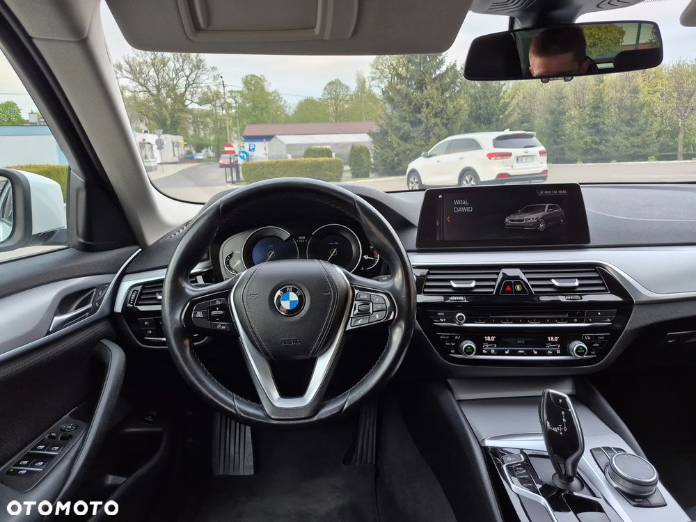 BMW Seria 5 520d xDrive Sport Line - 30
