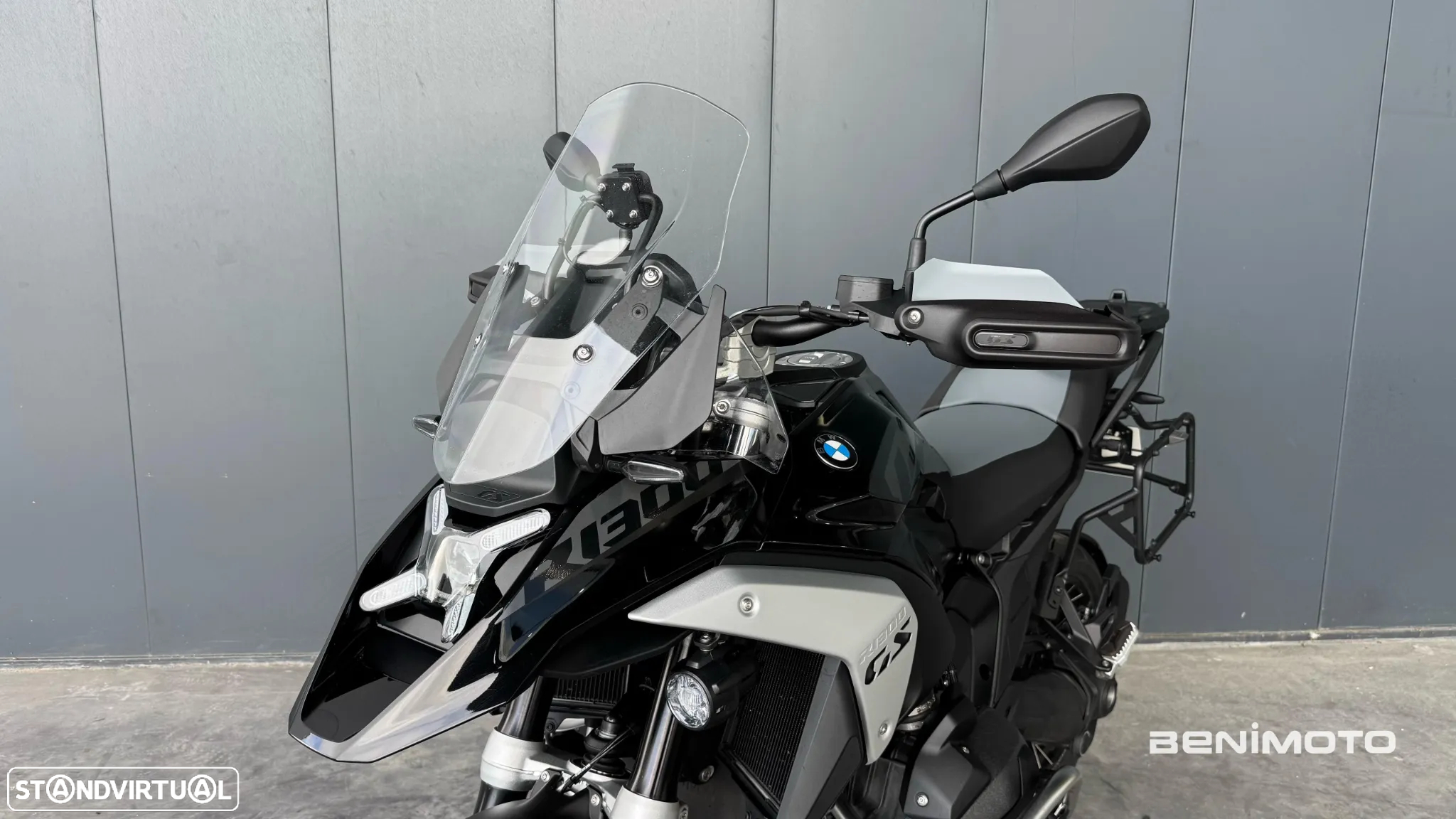 BMW R 1300 GS Triple Black - 10