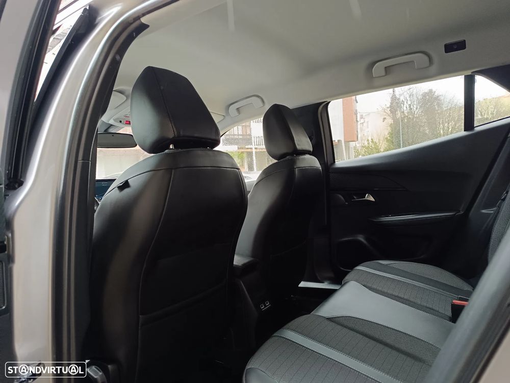 Peugeot 2008 PureTech 130 EAT8 Allure - 15