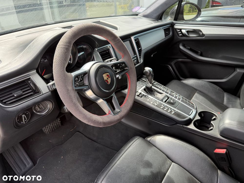 Porsche Macan Turbo PDK - 7