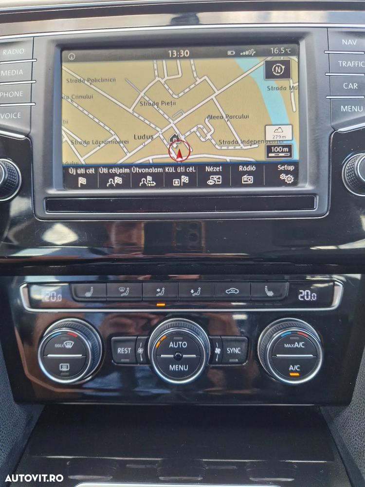Volkswagen Passat 2.0 TDI (BlueMotion Technology) Highline - 9