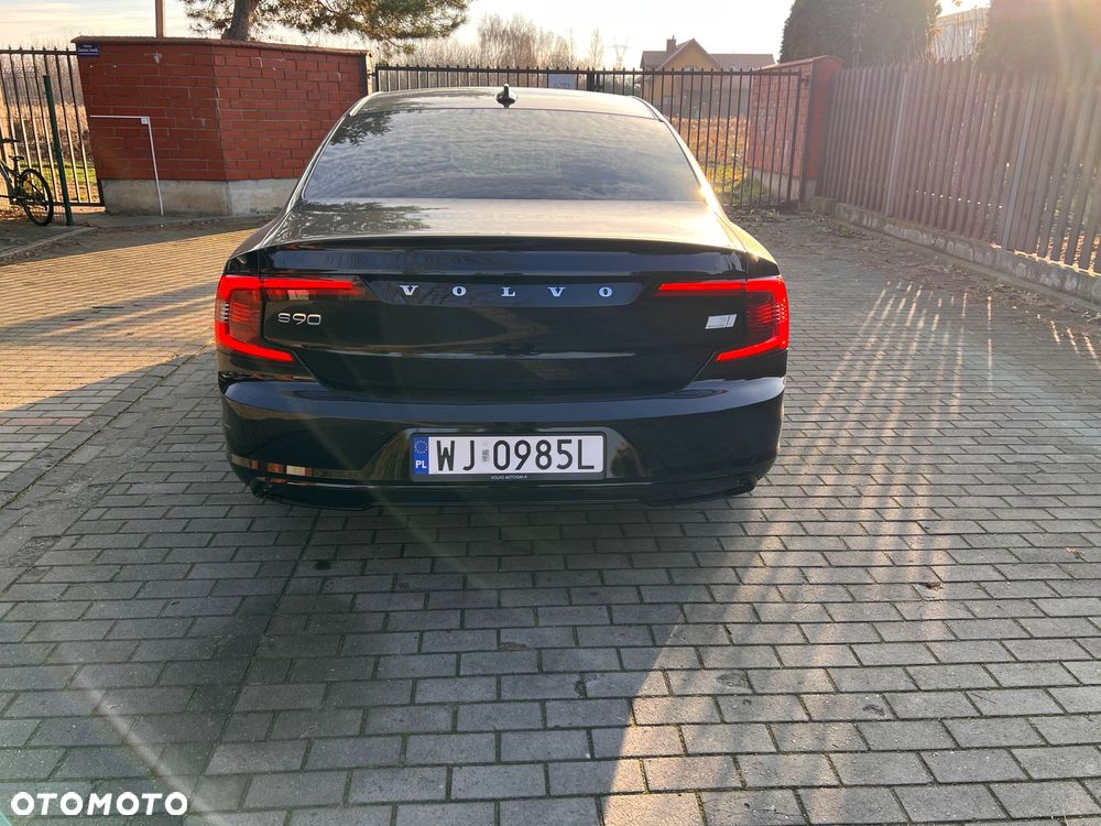 Volvo S90 T8 AWD Plug-In Hybrid R-Design - 5