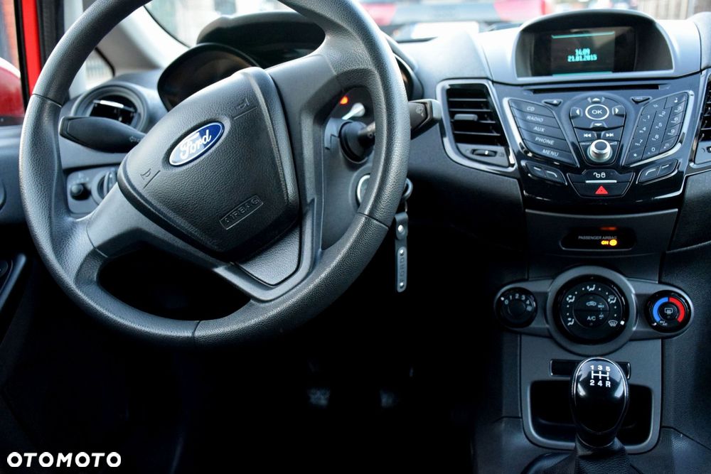 Ford Fiesta 1.25 Celebration - 14