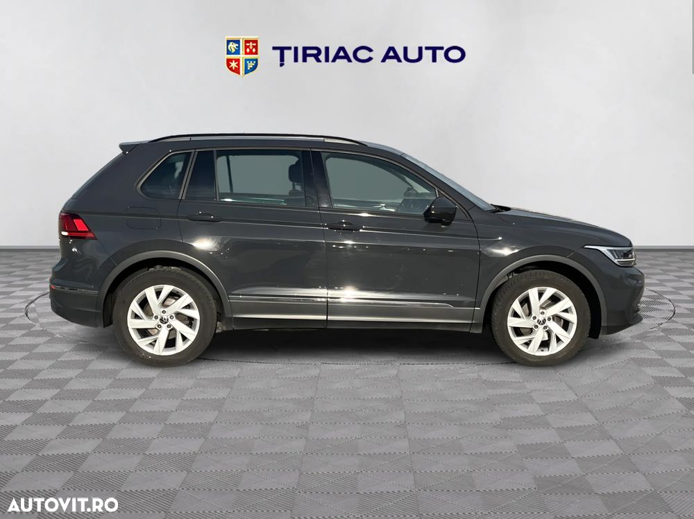Volkswagen Tiguan - 7