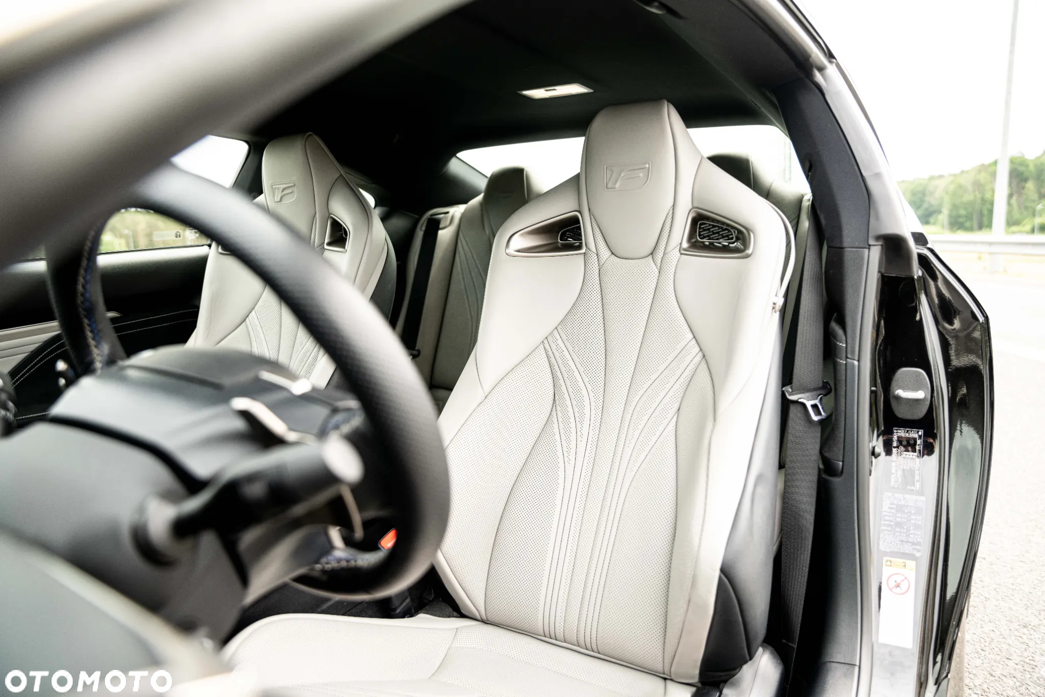 Lexus RC F Prestige - 33