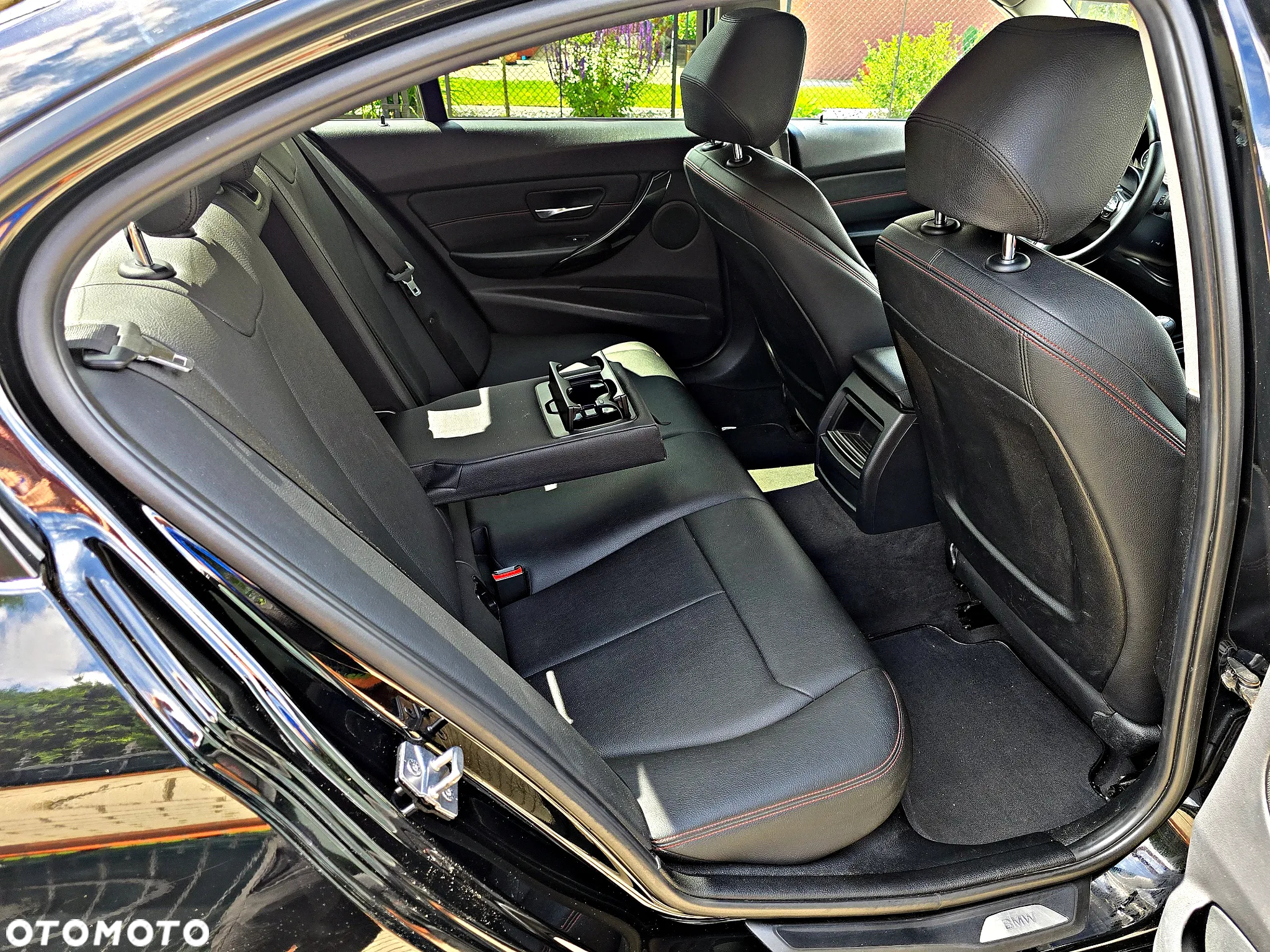 BMW Seria 3 320d Sport Line - 29