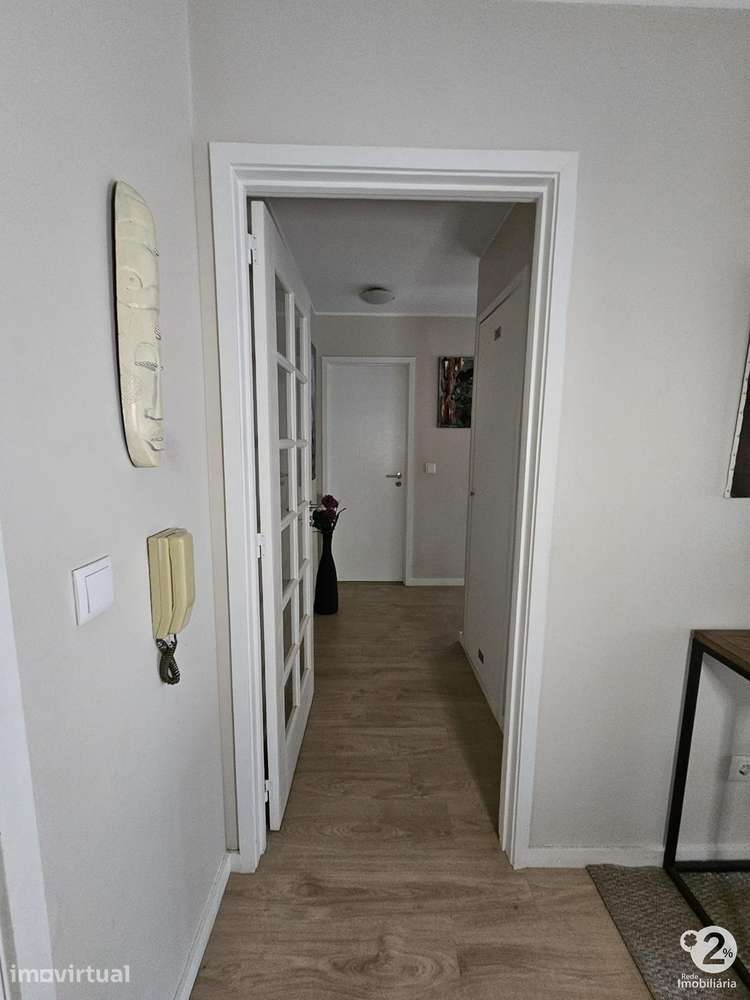 Apartamento T2 em São Mamede Infesta ( Monte dos Burgos ) - Grande imagem: 2/17
