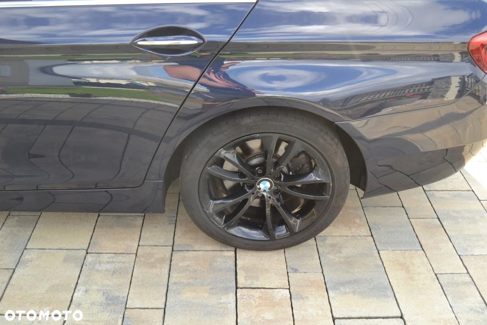 BMW Seria 5 530d xDrive - 10