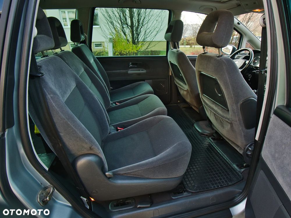 Ford Galaxy 1.9 TDI Ghia - 23