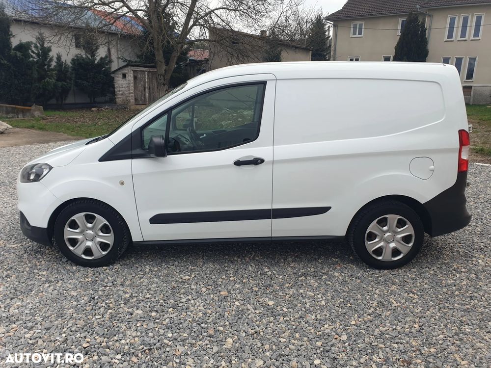 Ford Tourneo Courier - 4