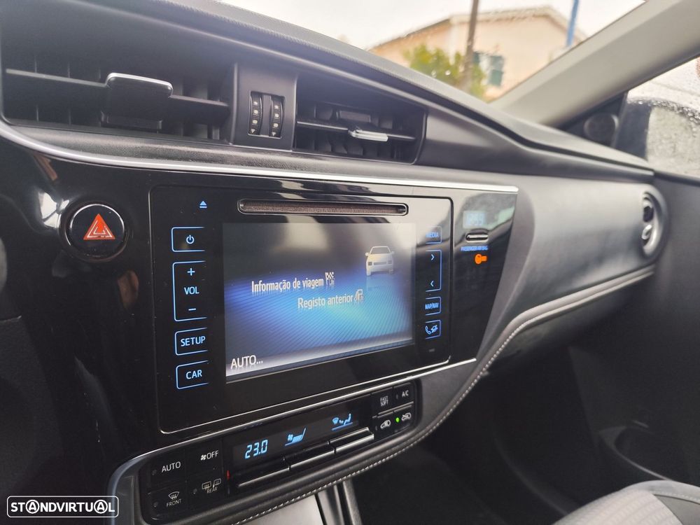 Toyota Auris Touring Sports 1.4 D-4D C.+P.Sport+Navi - 16