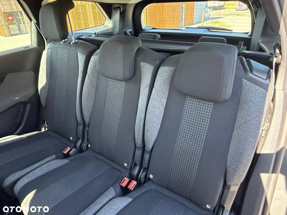 Peugeot 5008 1.5 BlueHDi Allure S&S - 25
