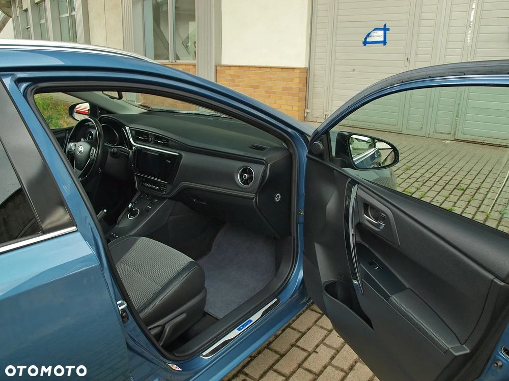 Toyota Auris - 26