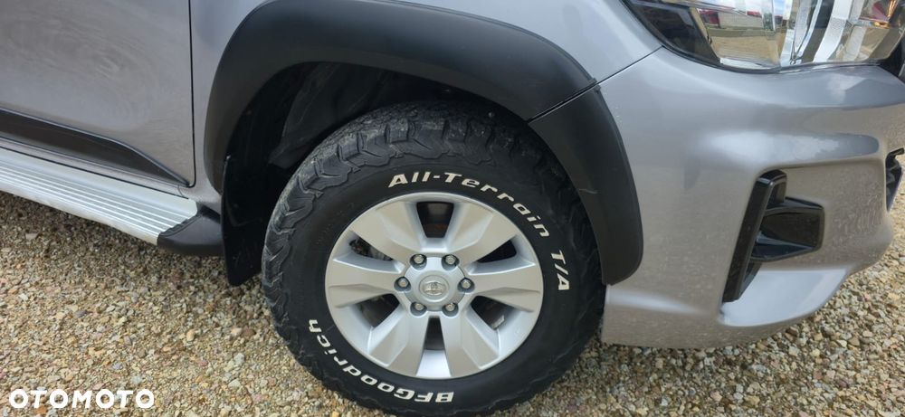 Toyota Hilux 2.4 D-4D Extra Cab SR 4x4 - 37